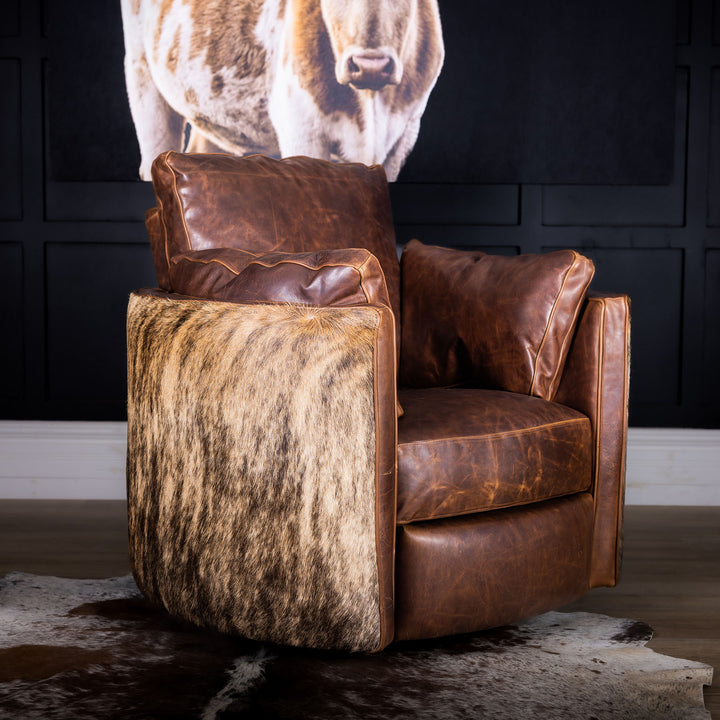 Bearcreek Snug Leather Swivel Recliner
