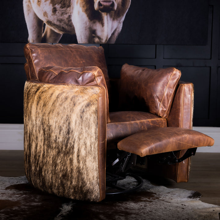 Bearcreek Snug Leather Swivel Recliner