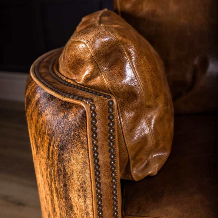 Buck Snug Leather Swivel Recliner
