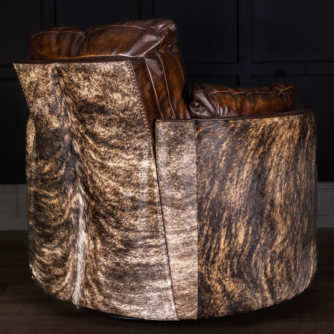 Frontier Snug Leather Swivel Recliner