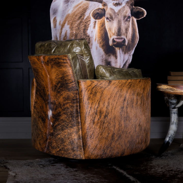 Goliad Snug Leather Swivel Recliner